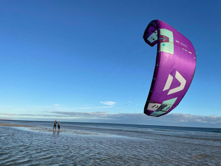 2 Tage Anfänger Kitekurs auf Fehmarn — Kitesurfen lernen im Stehwasser