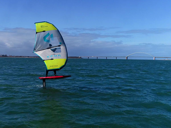 Individueller Unterricht in kleinen Gruppen auf der Ostsee vor Fehmarn