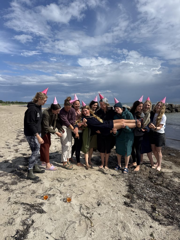 Kitemonkey-Community auf Fehmarn — Grillabend und Kite-Freunde